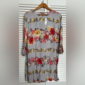 NWT - Old Navy Mid Sleeve Gray Floral Dress - Size M